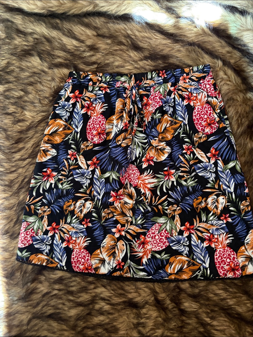 Skies Are Blue - Tropical Pineapple Leaf Print A-Line Skirt Size Small